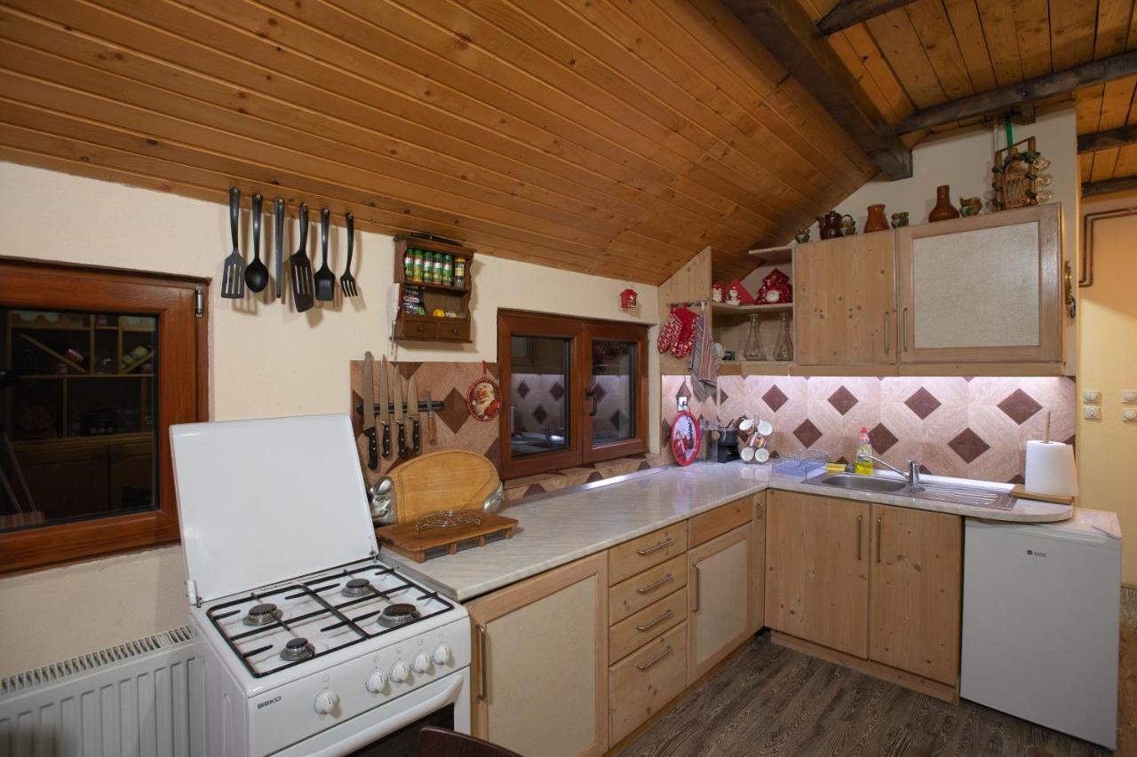 Apartmani Sp Jovanovic Crni Vrh Esterno foto